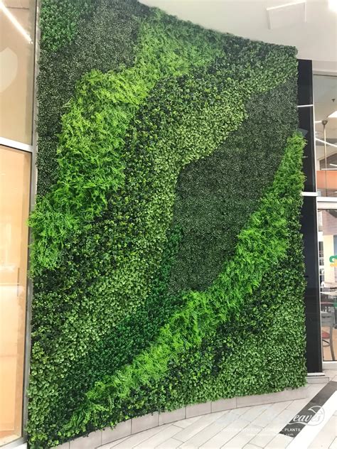 artificial outdoor greenery walls.